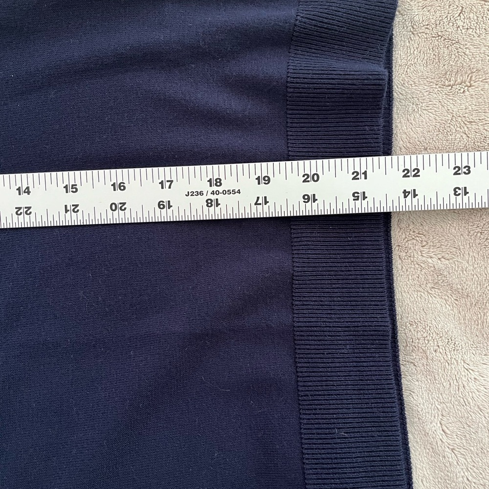 525 America Navy Crewneck Sweater Womens Size Small New Minimalist Closet Staple - Picture 12 of 12